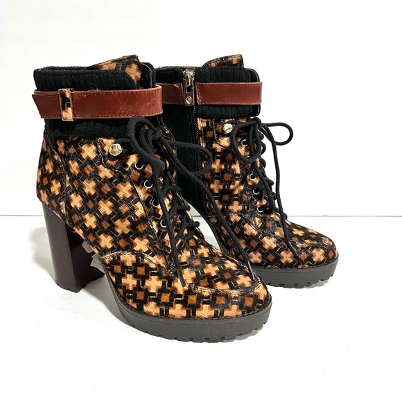 NWT New Antonio Melani Parton Calf Hair High Block Heel Zip Ankle Boot - Sz 6.5 - Picture 3 of 13